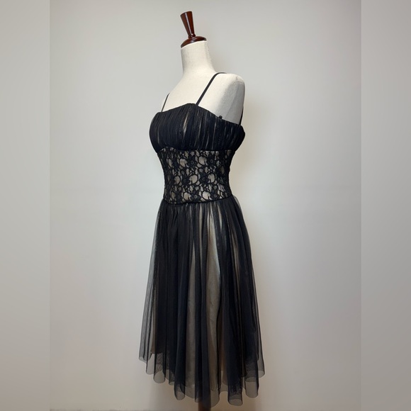 White House Black Market Dress - Picture 3 of 6